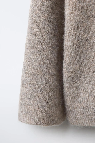 Вязаный джемпер с воротником на пуговицах- Заказать в России