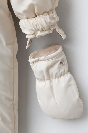 Нейлоновый комбинезон со съемными варежками и пинетками- Заказать в России