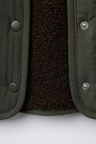 Стеганая куртка с вельветовым воротником- Заказать в России