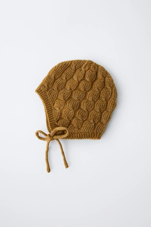 Ochre | 2582/362/703 - Zara Чепчик с узором «косы»