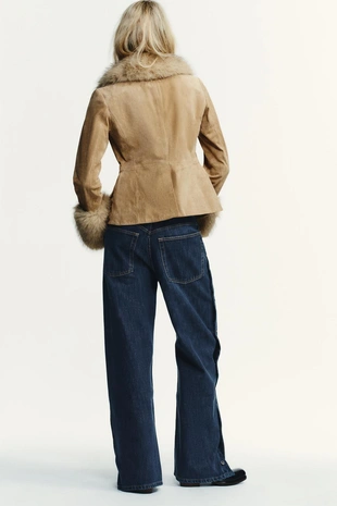 Облегающий блейзер из 100% замши овчины- Заказать в России