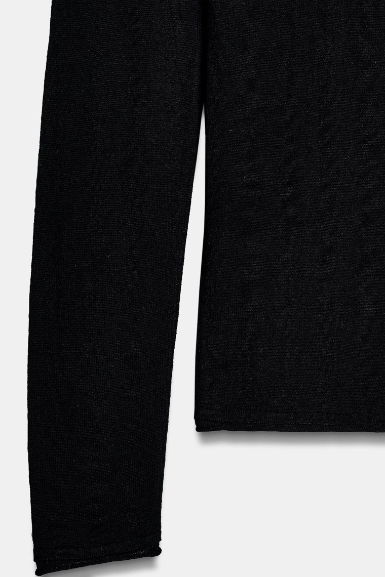 Топ из экстрафинской шерсти и шелка