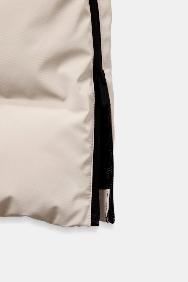 Длинный анорак с капюшоном из резины и термоизоляцией