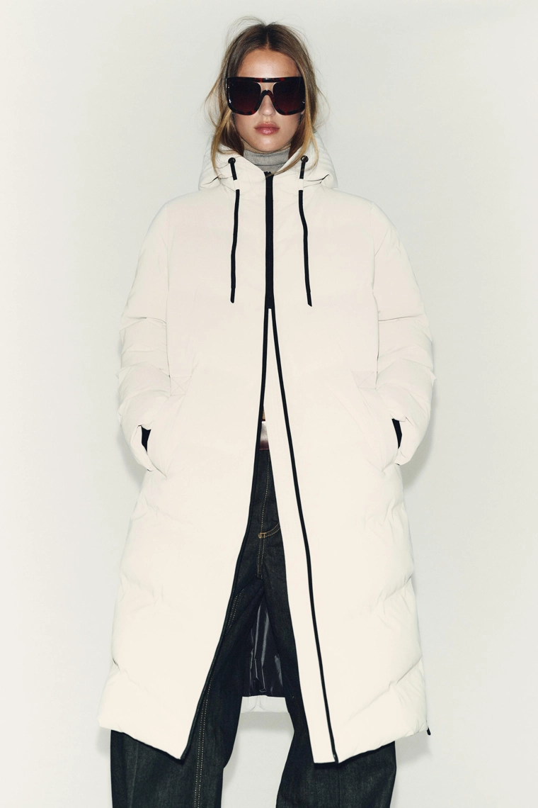 Длинный анорак с капюшоном из резины и термоизоляцией