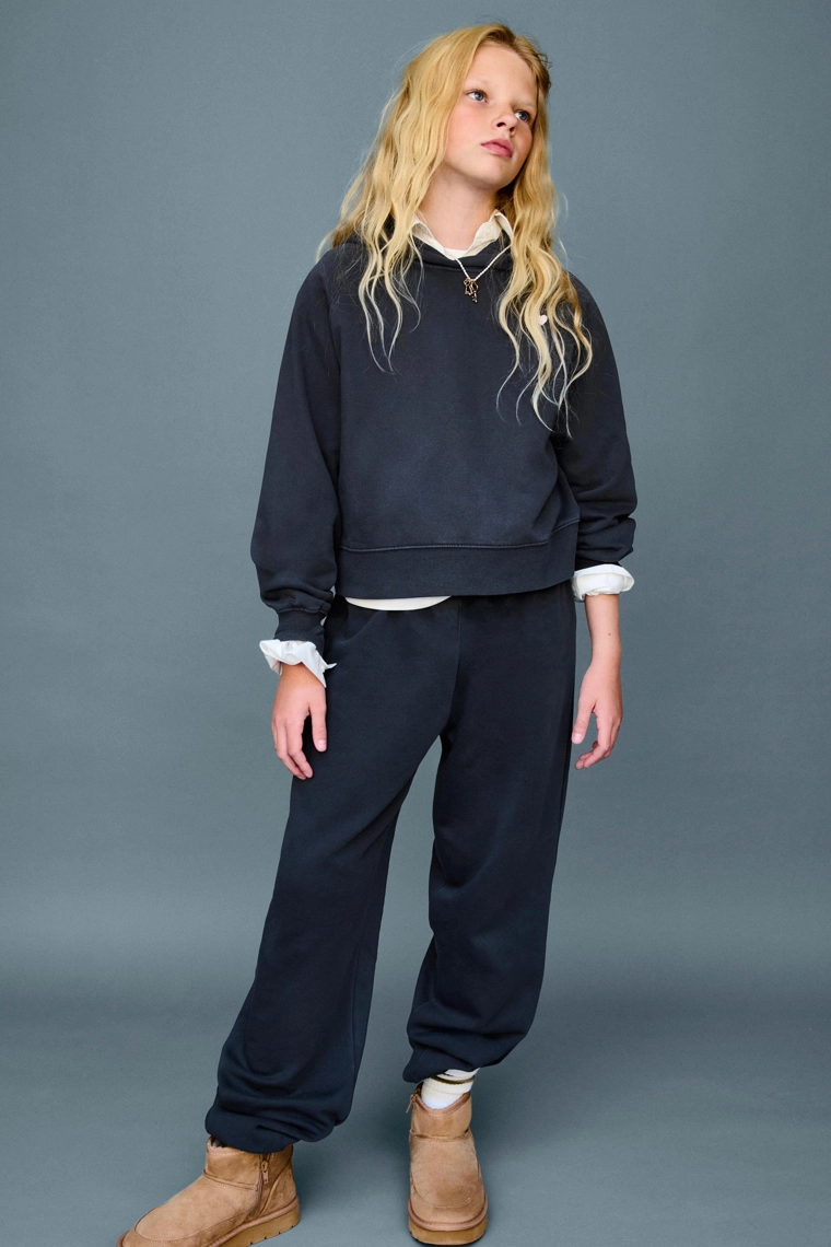 Комплект из худи и джоггеров с сердцем