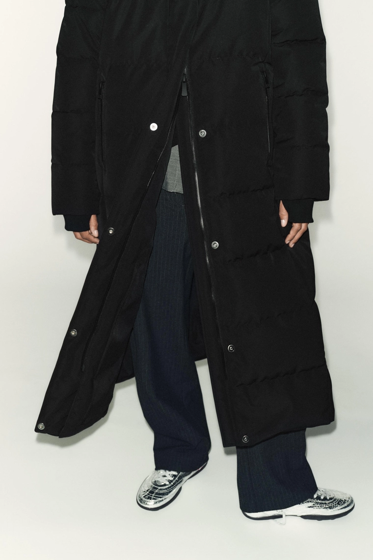 Пуховик zara с капюшоном от ветра и воды extra long