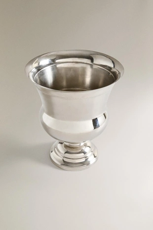 Большая ваза из полированной стали в форме бокала для вина- Заказать в России