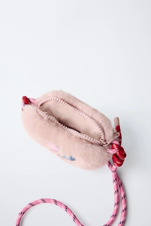 Сумка-бандольера в форме сердца LILO & STITCH © DISNEY- Заказать в России