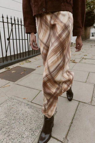 Атласная юбка миди- Заказать в России