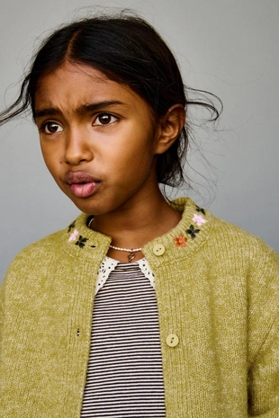 Кардиган с вышивкой цветов- Заказать в России