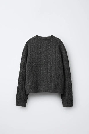 Вязаный кардиган с жемчугом и узором «косы»- Заказать в России