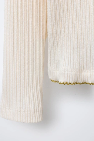 Футболка в рубчик с вышивкой- Заказать в России