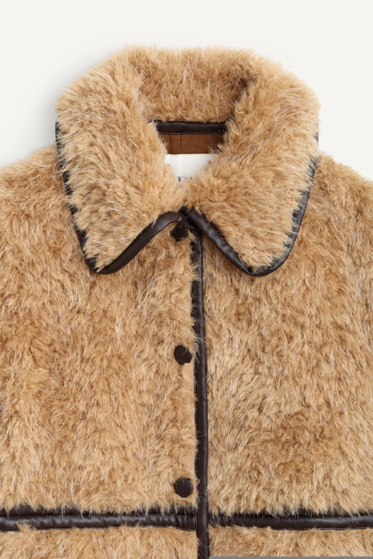 Длинное пальто из искусственного меха - лимитированная коллекция