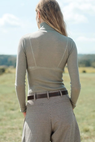 Свитер LIMITED EDITION из 100% шерсти- Заказать в России