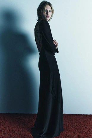 Атласное платье с паутиной на спине — LIMITED EDITION- Заказать в России