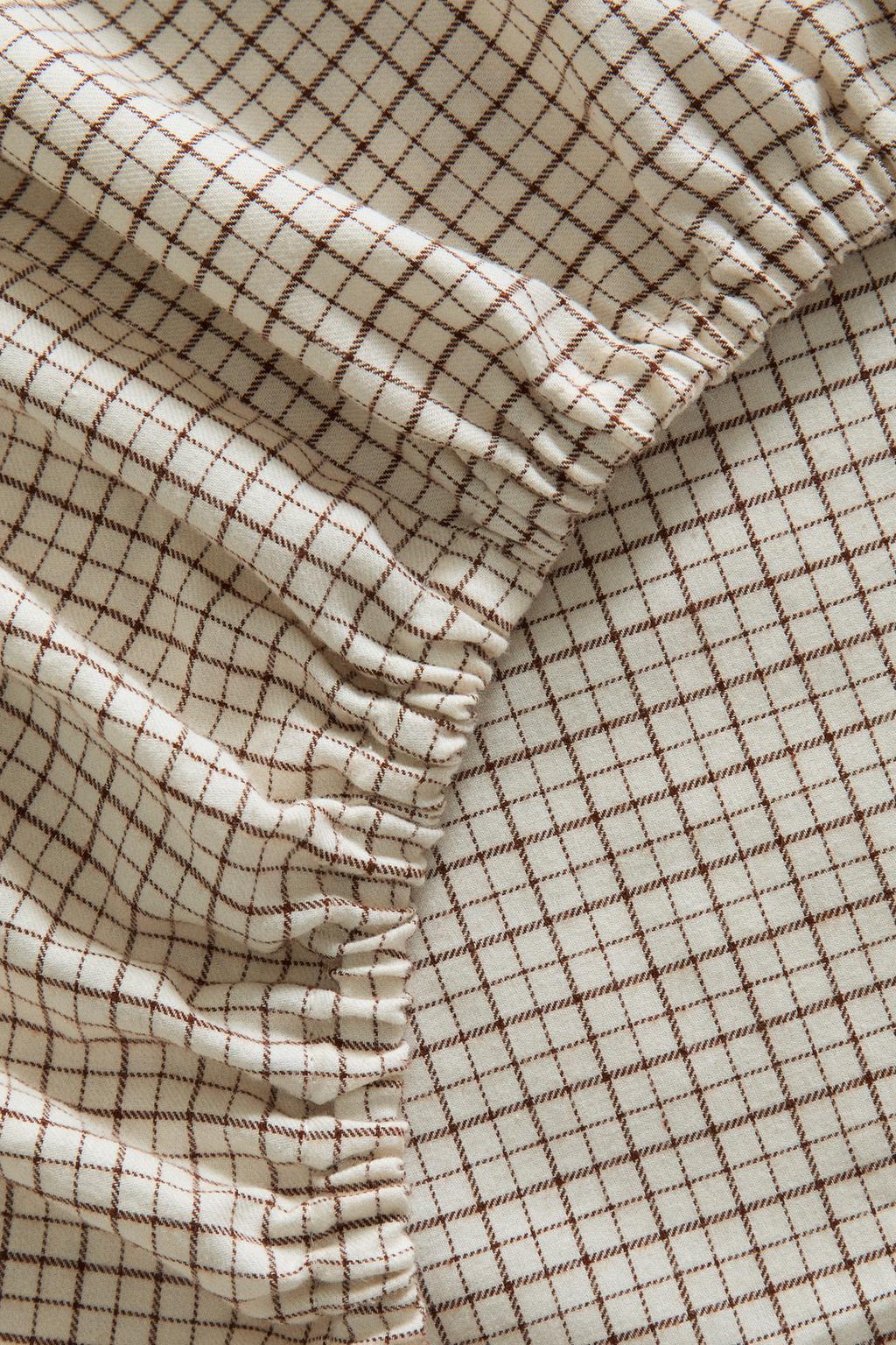 Фланелевый простынный чехол в клетку