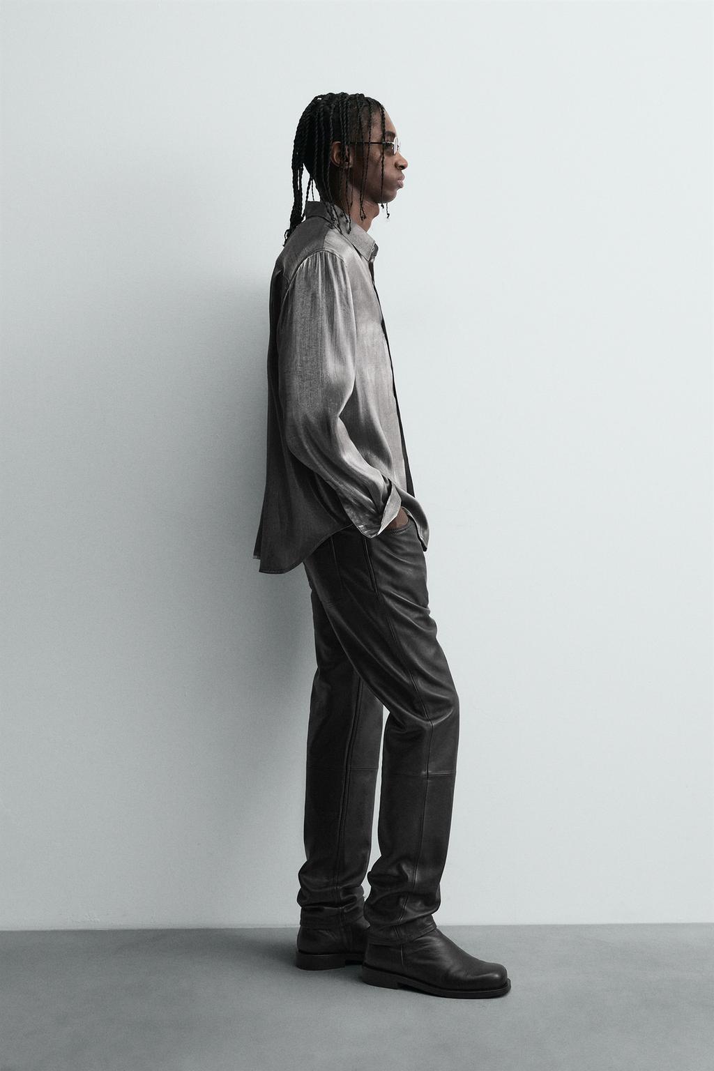 СВЕРКАЮЩАЯ РУБАШКА СТРУЯЩЕГОСЯ ПОКРОЯ