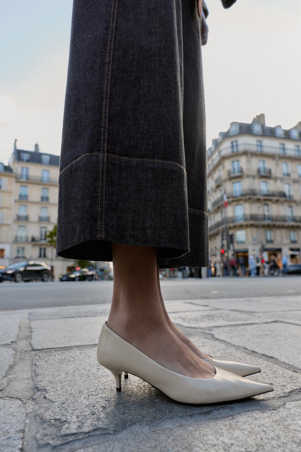 ТУФЛИ НА НИЗКОМ КАБЛУКЕ KITTEN HEEL