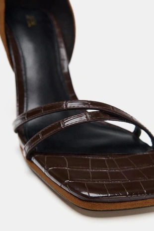 Босоножки на каблуке LIMITED EDITION- Заказать в России