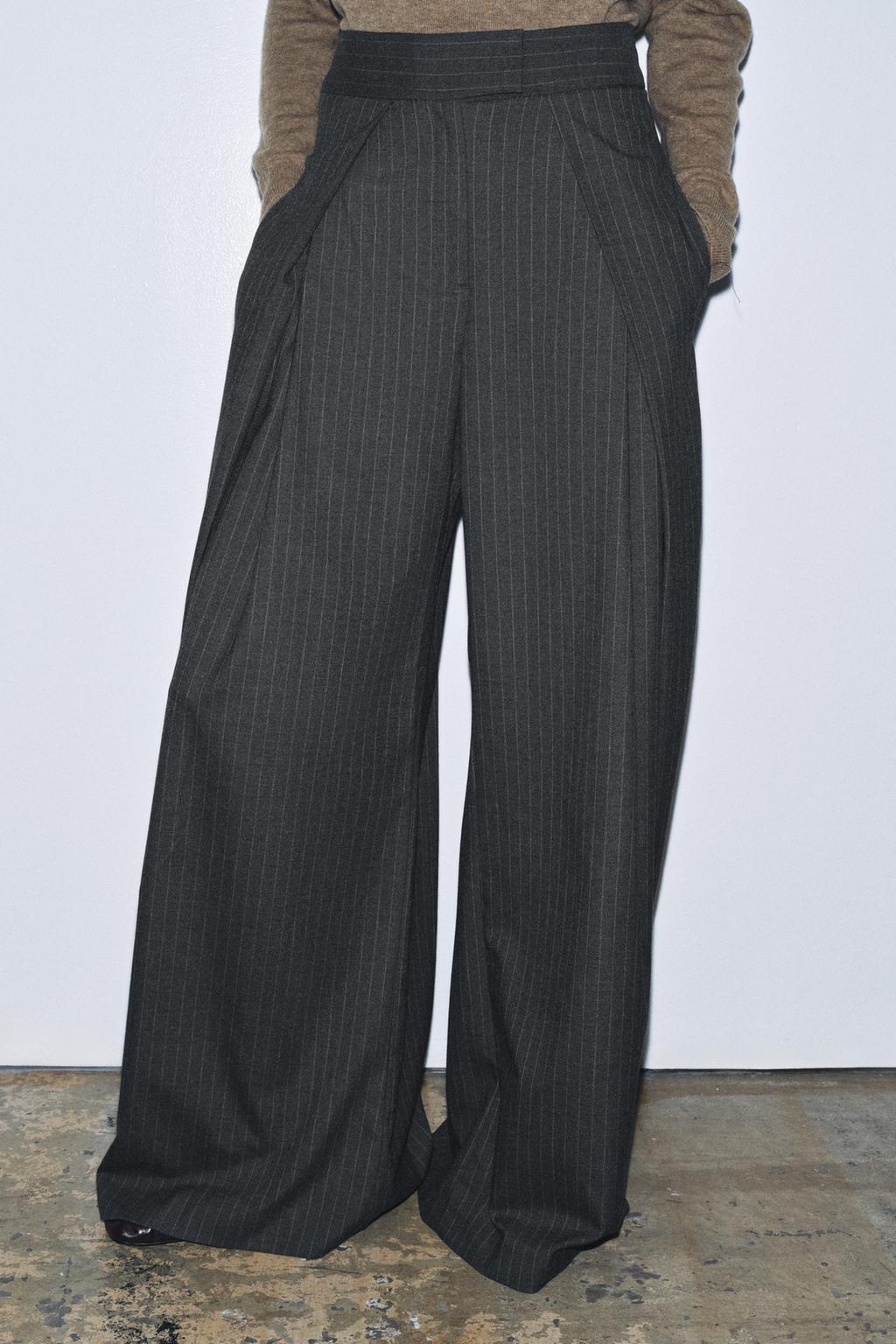 БРЮКИ В ТОНКУЮ ПОЛОСКУ С ЗАЩИПАМИ — ZW COLLECTION