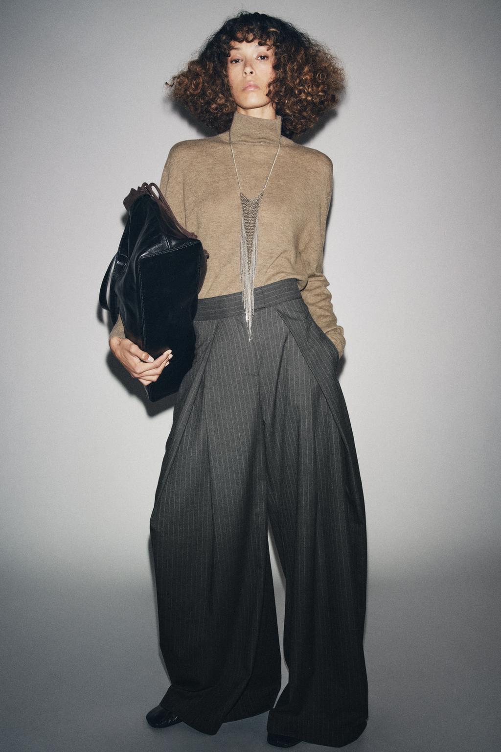 БРЮКИ В ТОНКУЮ ПОЛОСКУ С ЗАЩИПАМИ — ZW COLLECTION