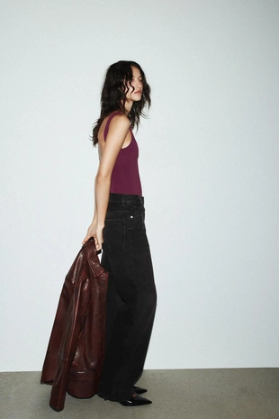 Боди из полиамида с бретелями