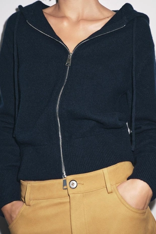 Толстовка из 100% шерсти с капюшоном- Заказать в России