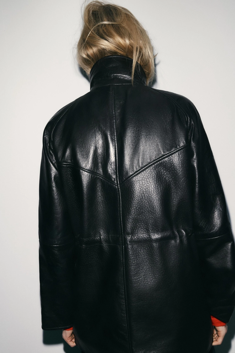 Куртка из 100% кожи с регулируемой талией