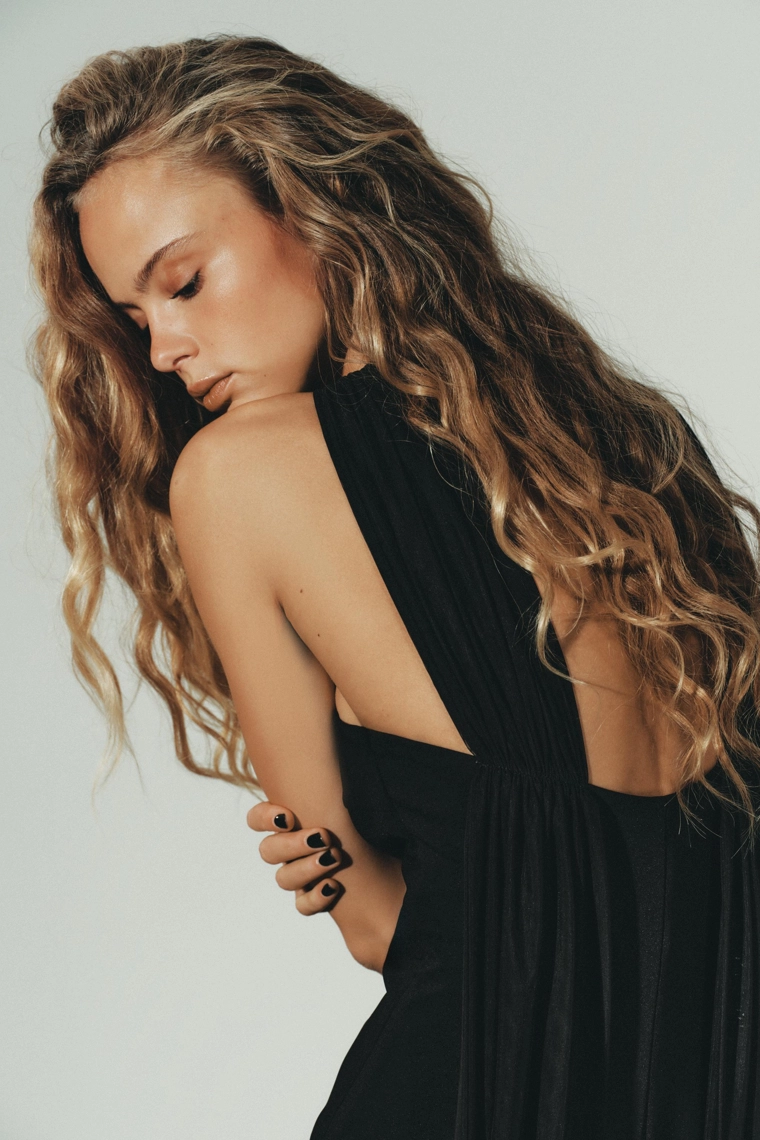 Платье с прозрачными панелями