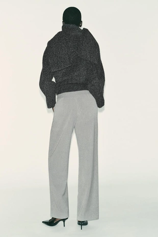 Брюки прямого кроя со средней посадкой- Заказать в России