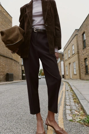 Брюки с защипами и ремнем- Заказать в России