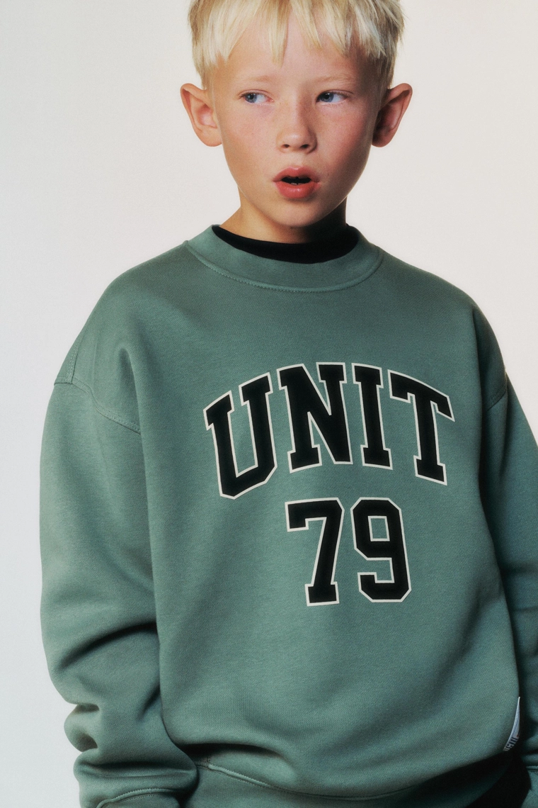 Спортивный свитшот со слоганом zara