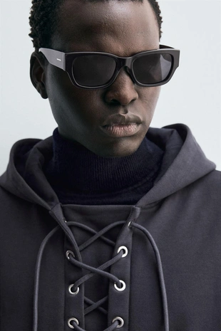 Толстовка с рельефной структурой и шнурком- Заказать в России