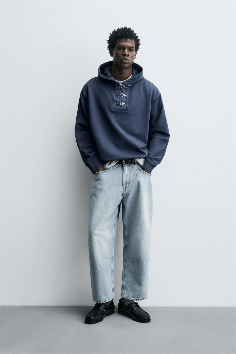 Худи с застежками