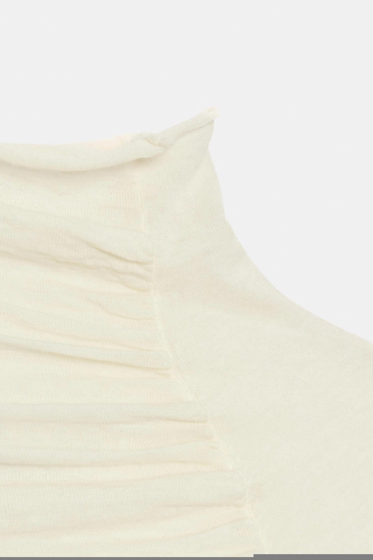 Топ на завязках из 100% шерсти