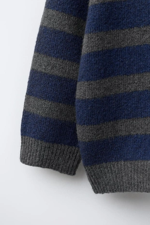 Трикотажное поло в полоску с контрастной отделкой- Заказать в России