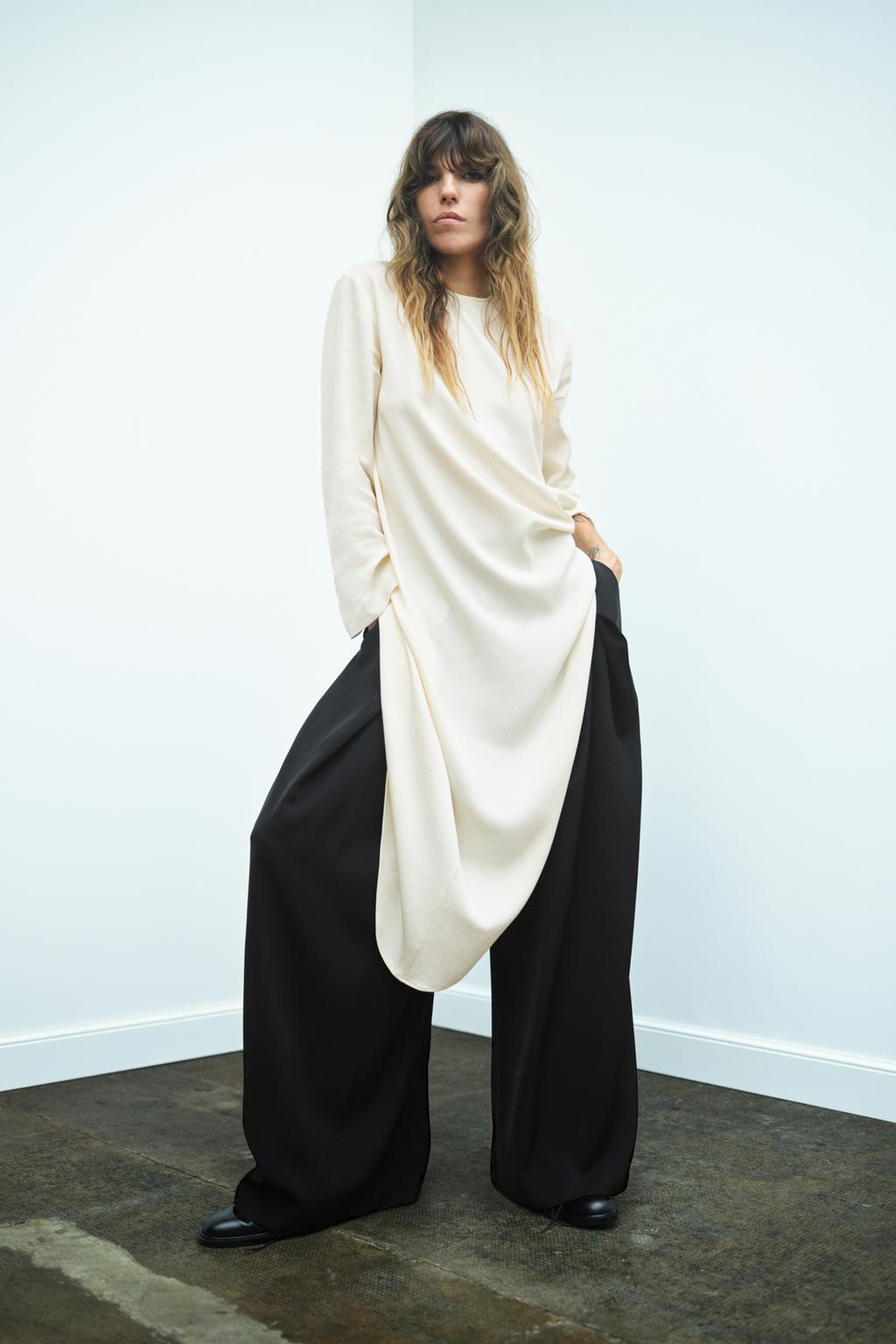 АСИММЕТРИЧНЫЙ СВОБОДНЫЙ ТОП ИЗ КОЛЛЕКЦИИ ZW