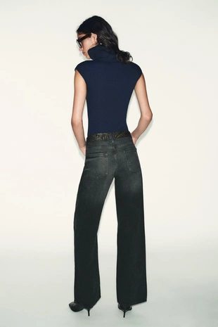 Хлопковое боди с воротником-стойкой- Заказать в России