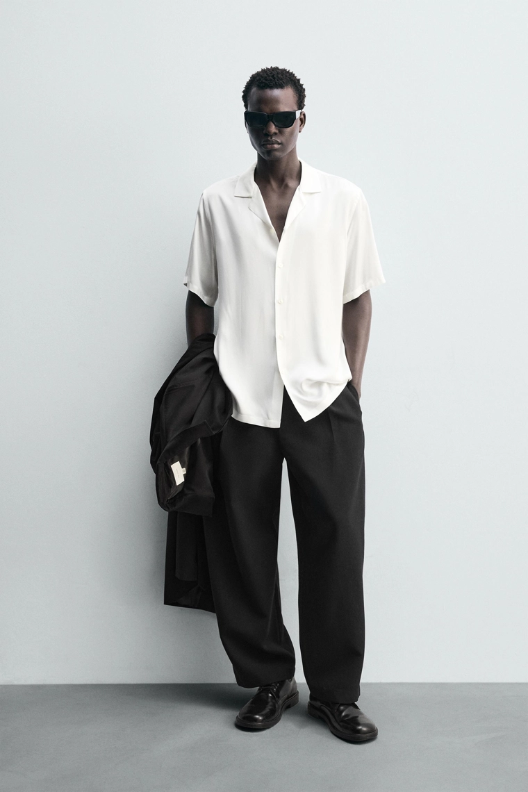 Рубашка regular fit из атласа