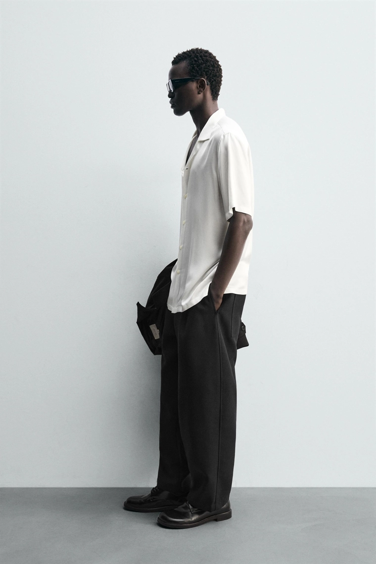 Рубашка regular fit из атласа