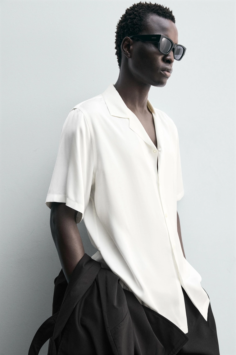 Рубашка regular fit из атласа