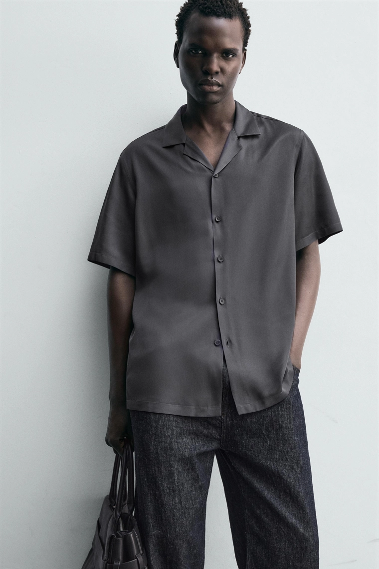 Рубашка regular fit из атласа