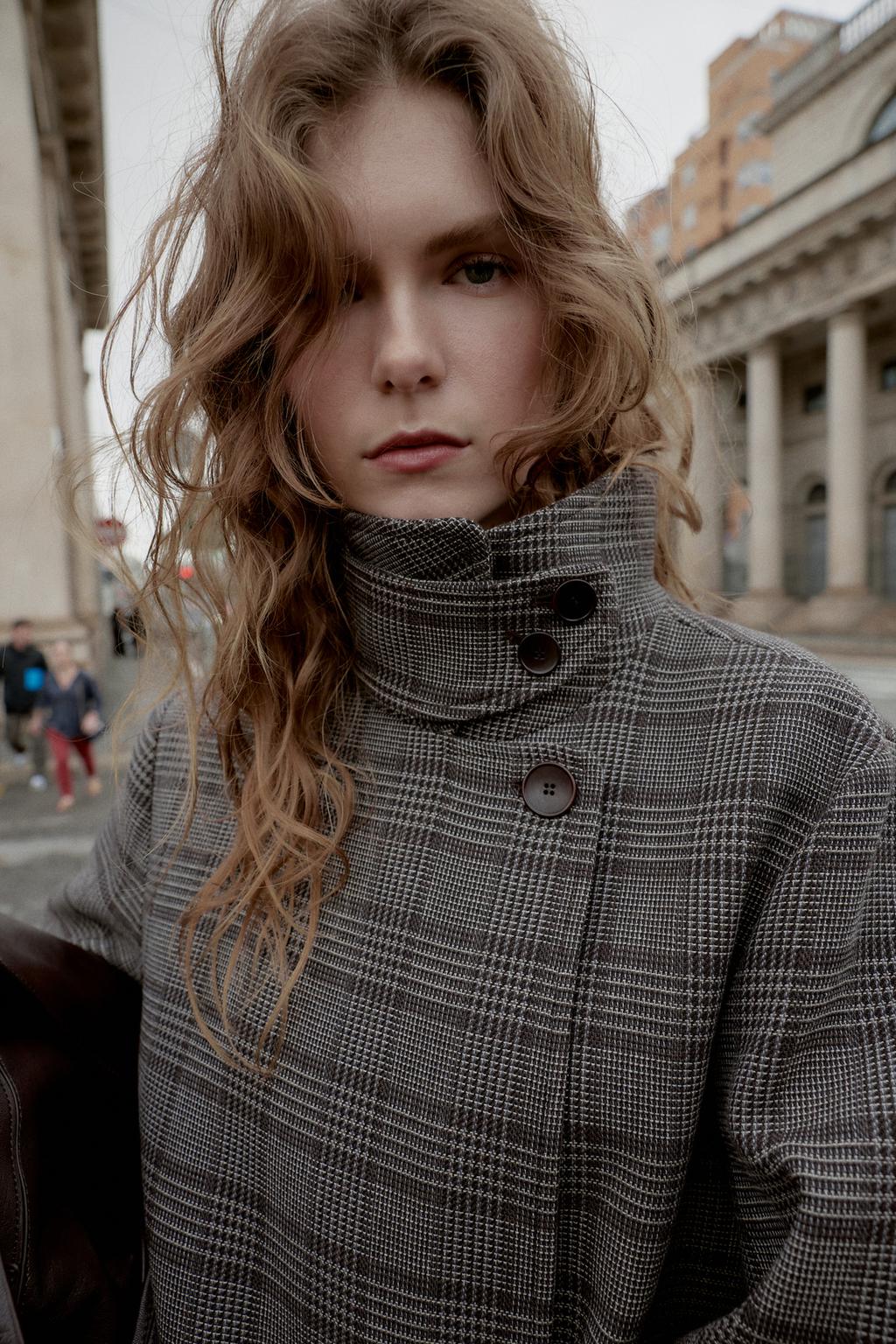 ДВУБОРТНАЯ КУРТКА В КЛЕТКУ