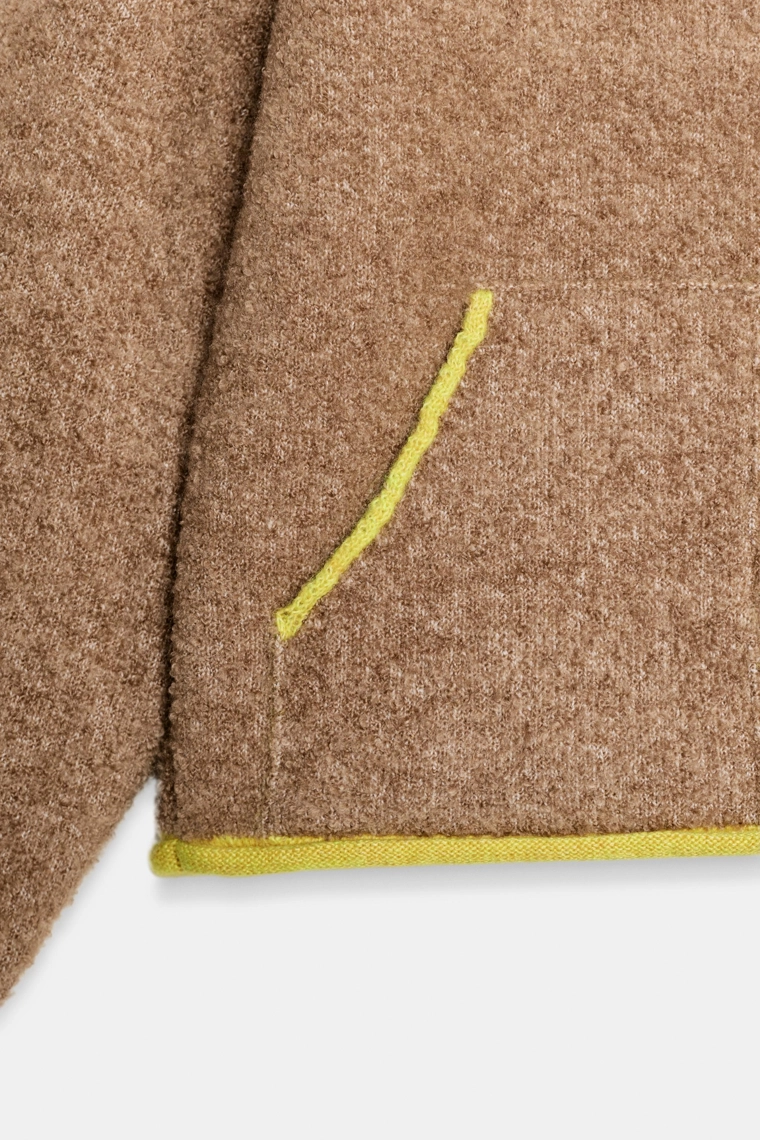 Кардиган с контрастными оборками