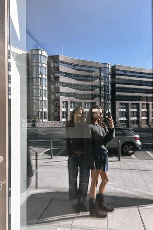 Футболка оверсайз с длинными рукавами- Заказать в России