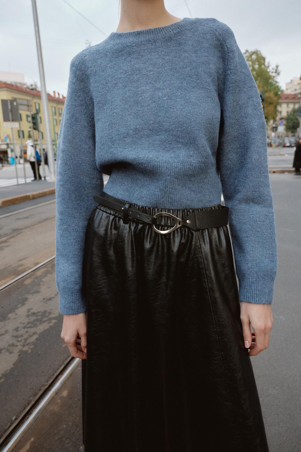 МЯГКИЙ ТРИКОТАЖНЫЙ СВИТЕР