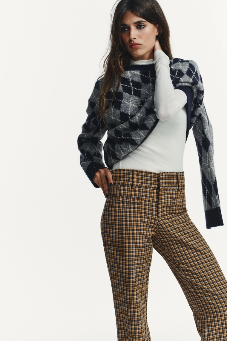 Брюки-кордуровые широкие зауженные к низу