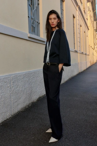 Джемпер из трикотажа с широкими рукавами- Заказать в России