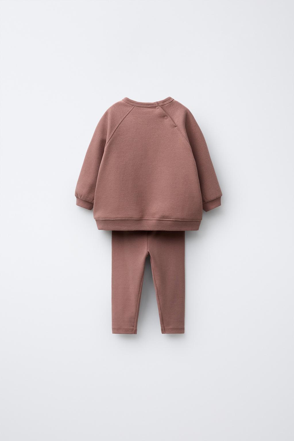 КОМПЛЕКТ ИЗ ТОЛСТОВКИ И ОДНОТОННЫХ ЛЕГИНСОВ