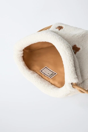 Сумка из искусственной овчины с вышивкой- Заказать в России